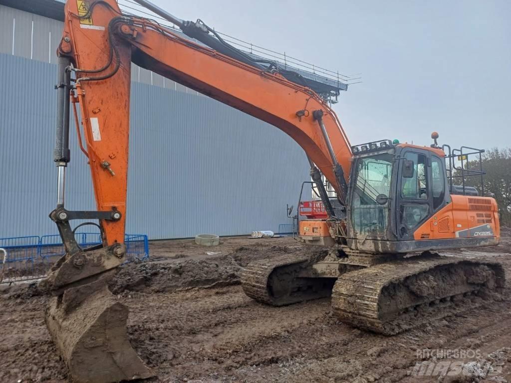 Doosan DX 225 LC-5 Rupsgraafmachines