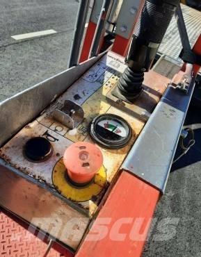 SkyJack SJ 12 Zelfrijdende knikarm hoogwerker