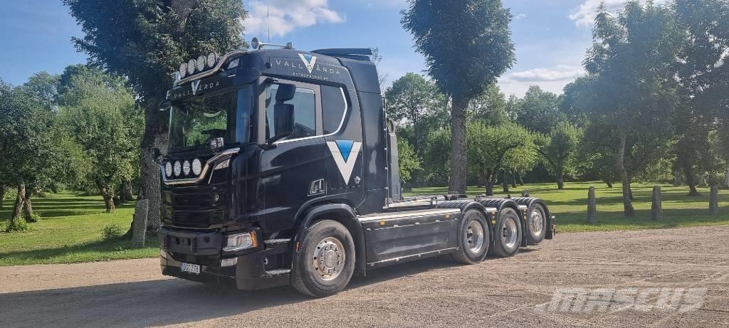Scania R660 Vrachtwagen met containersysteem