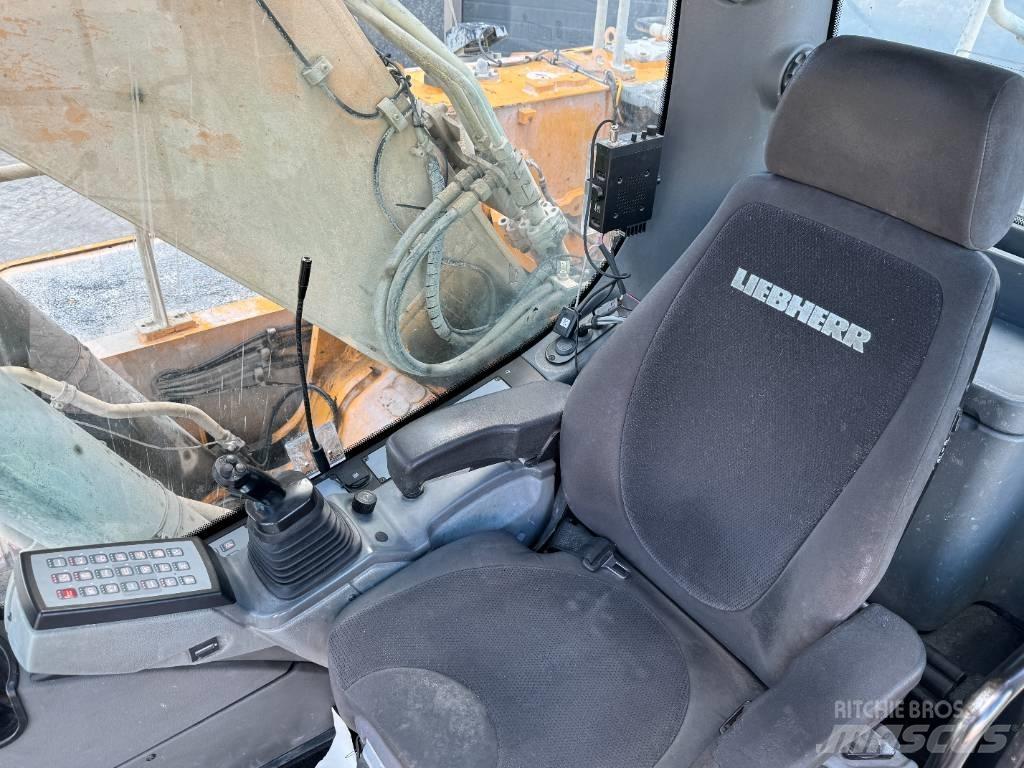 Liebherr R 926 LC Rupsgraafmachines
