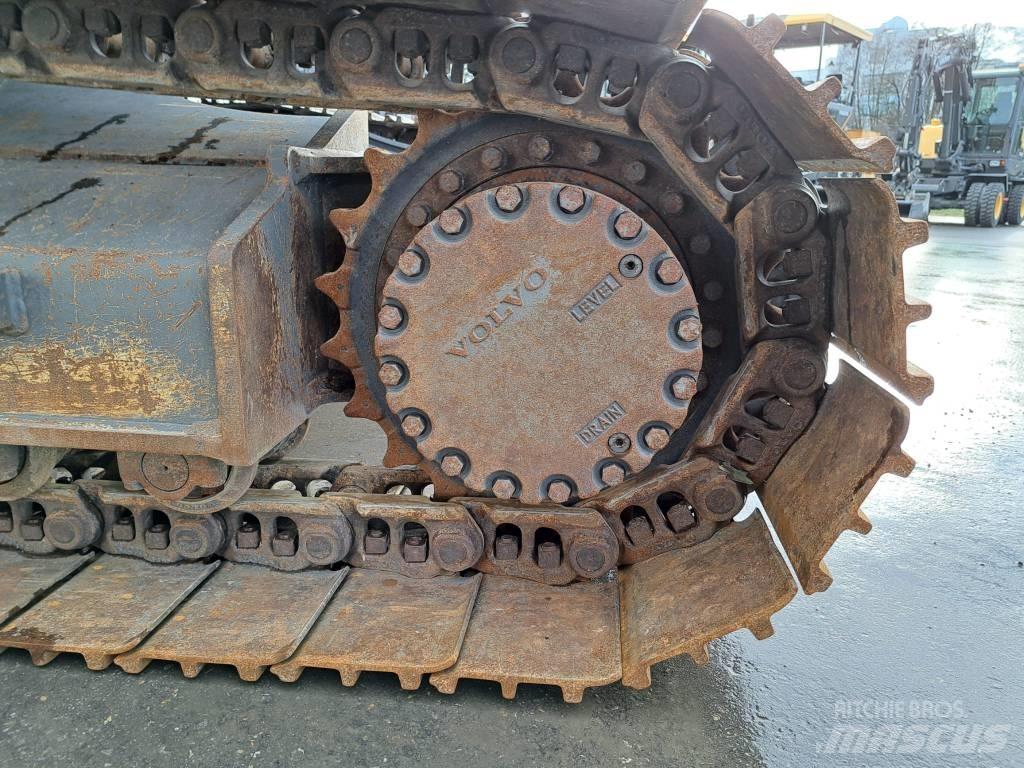 Volvo EC 200 EL Rupsgraafmachines