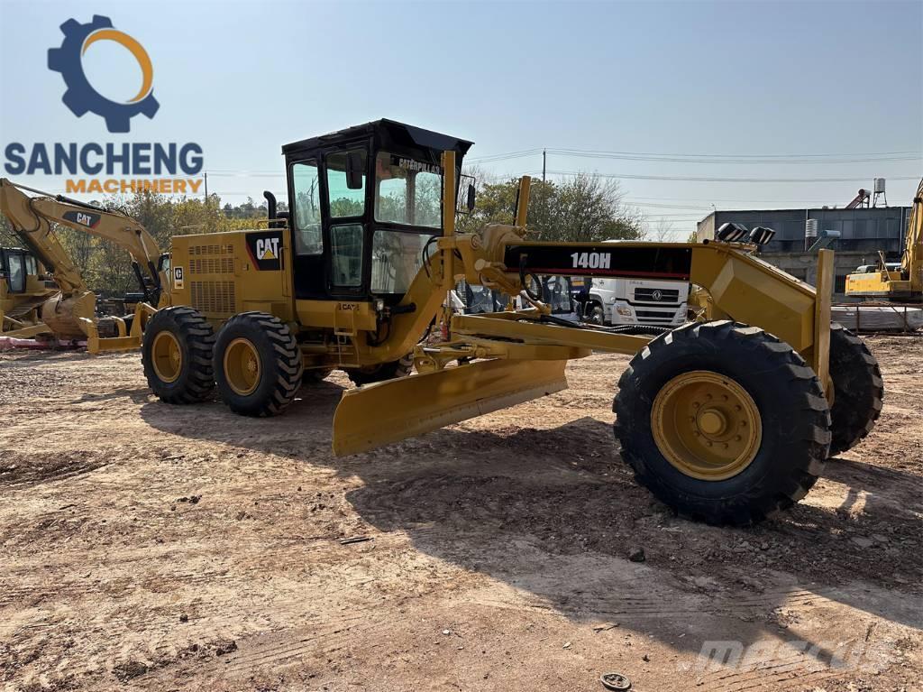 CAT 140H Graders