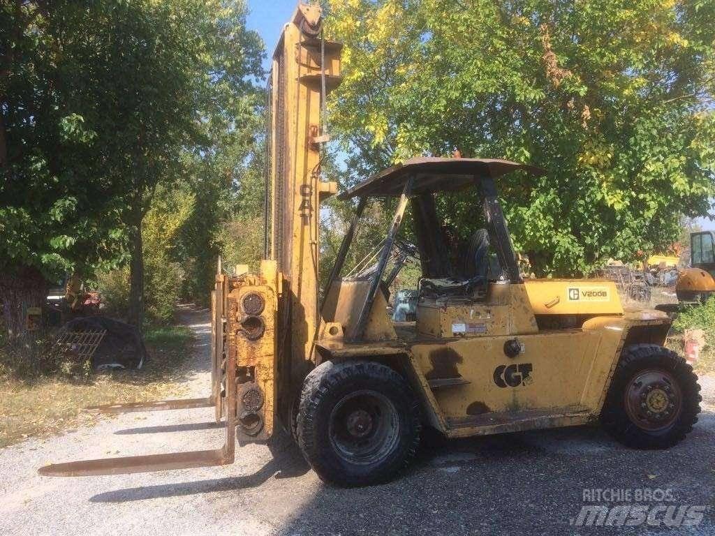 CAT V 200 B Diesel heftrucks