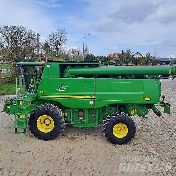 John Deere S 690 Maaidorsmachines