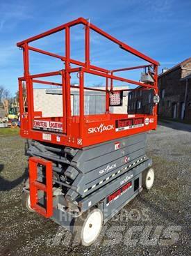 SkyJack SJ III 4632 Schaarhoogwerkers