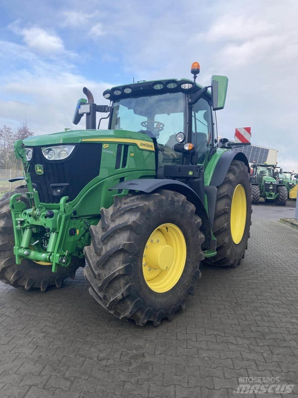 John Deere 6R 195 Tractoren