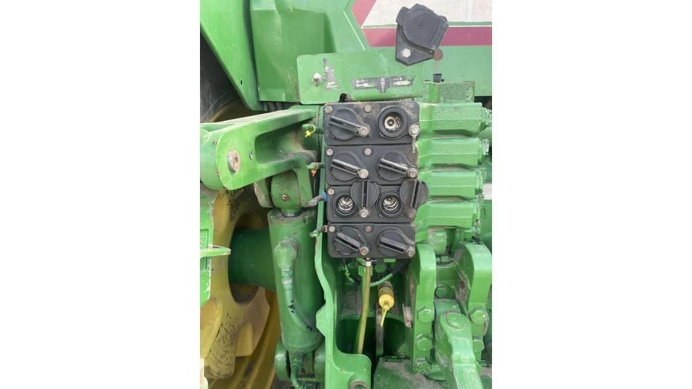 John Deere 8410 Tractoren