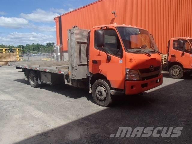 Hino 195 Platte bakwagens