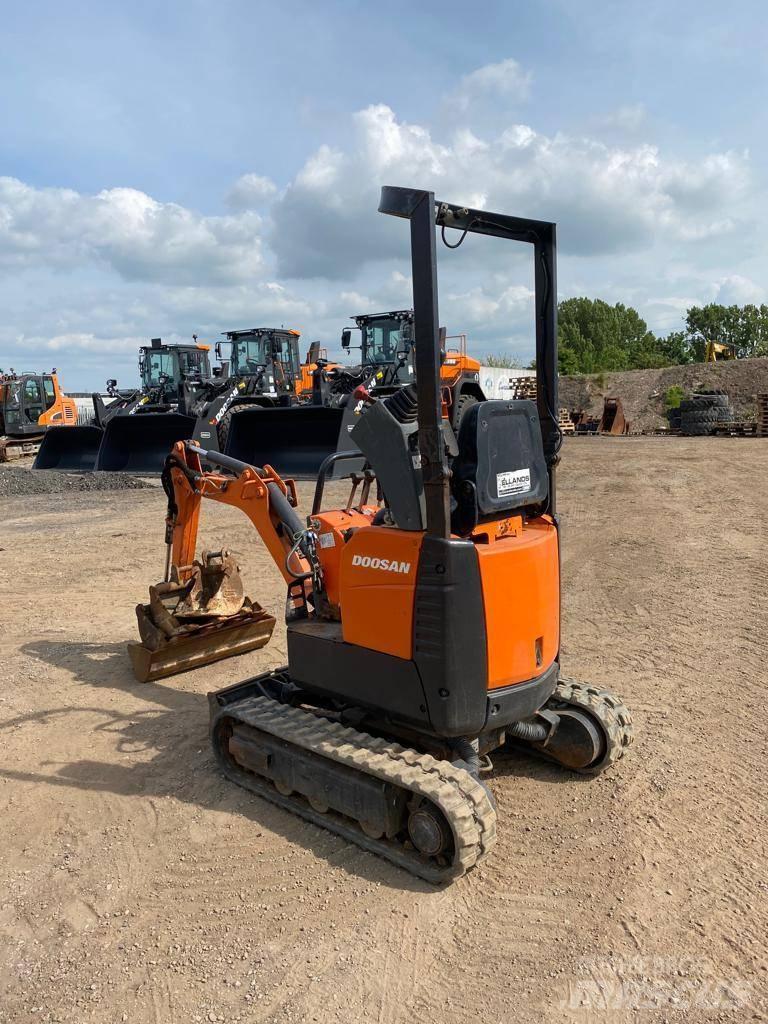 Doosan DX 10 Z Minigraafmachines < 7t