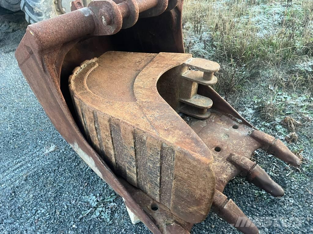 JCB 145 Rupsgraafmachines