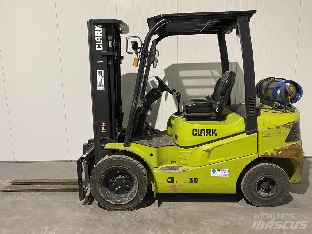 Clark GTS30 LPG heftrucks