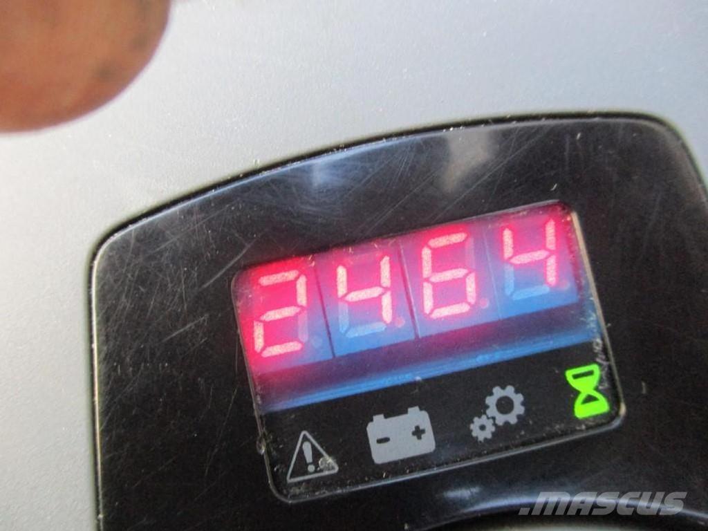 Toyota LPE250 Pallettruck met meerij platform