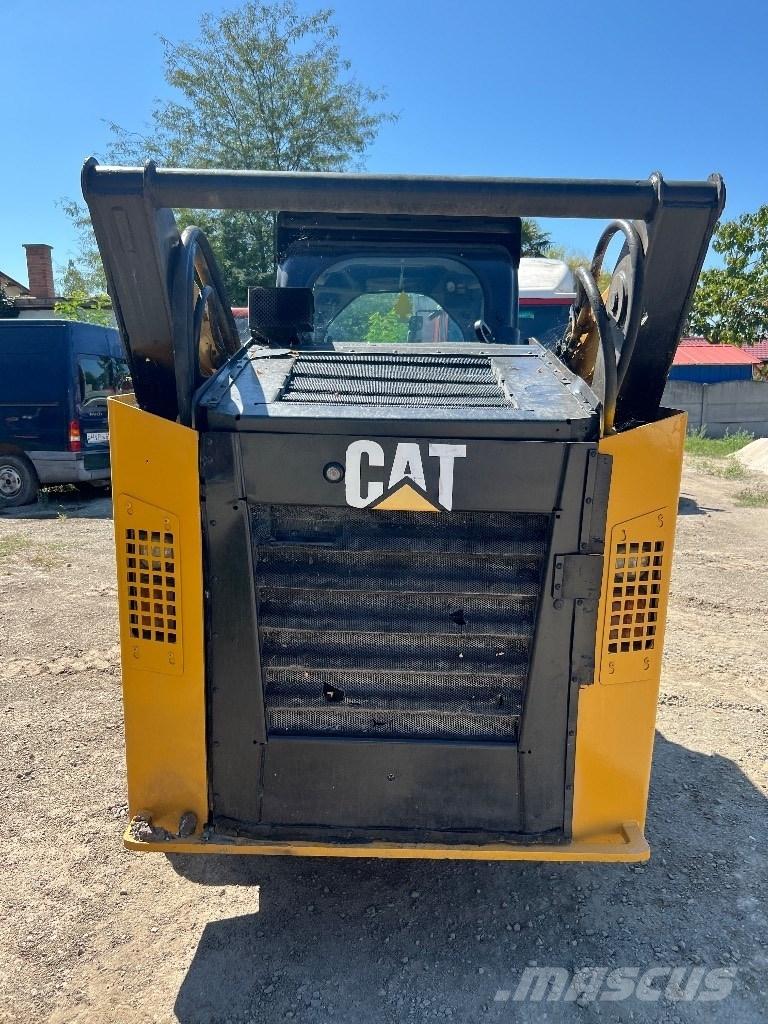 CAT 272 D XHP Schrankladers