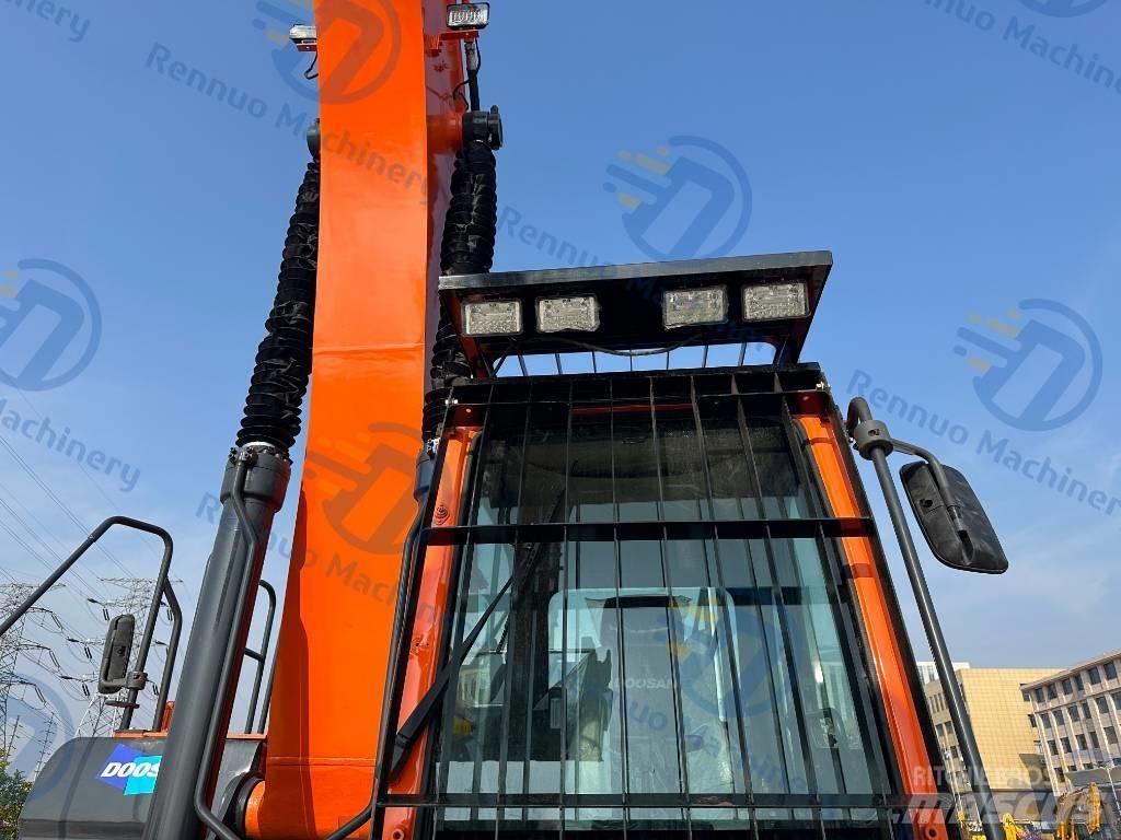 Doosan DX 300LC-9C Rupsgraafmachines