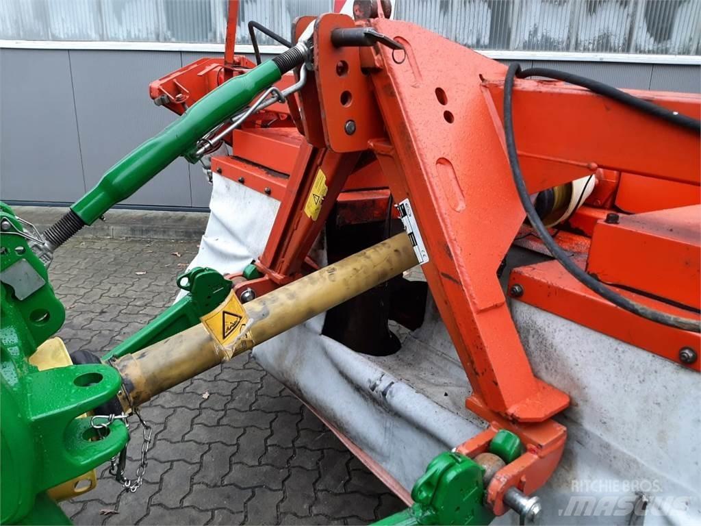 Kuhn GMD 702 F Maaikneuzers