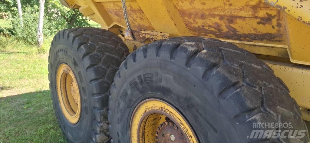 Bell B 30 E Knik dumptrucks