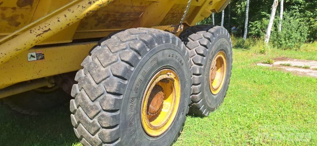 Bell B 30 E Knik dumptrucks
