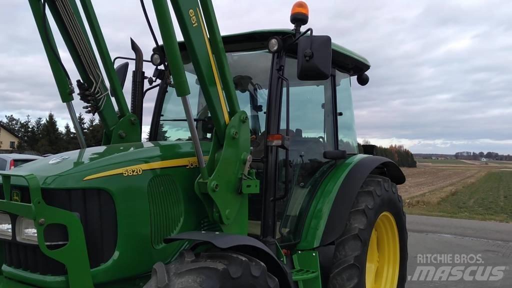 John Deere 5820 Tractoren