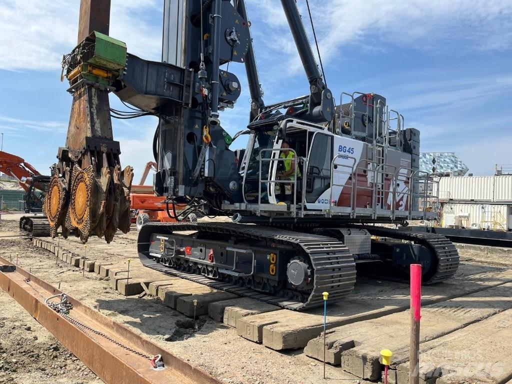 Bauer BG 45 V Zware boorinstallaties