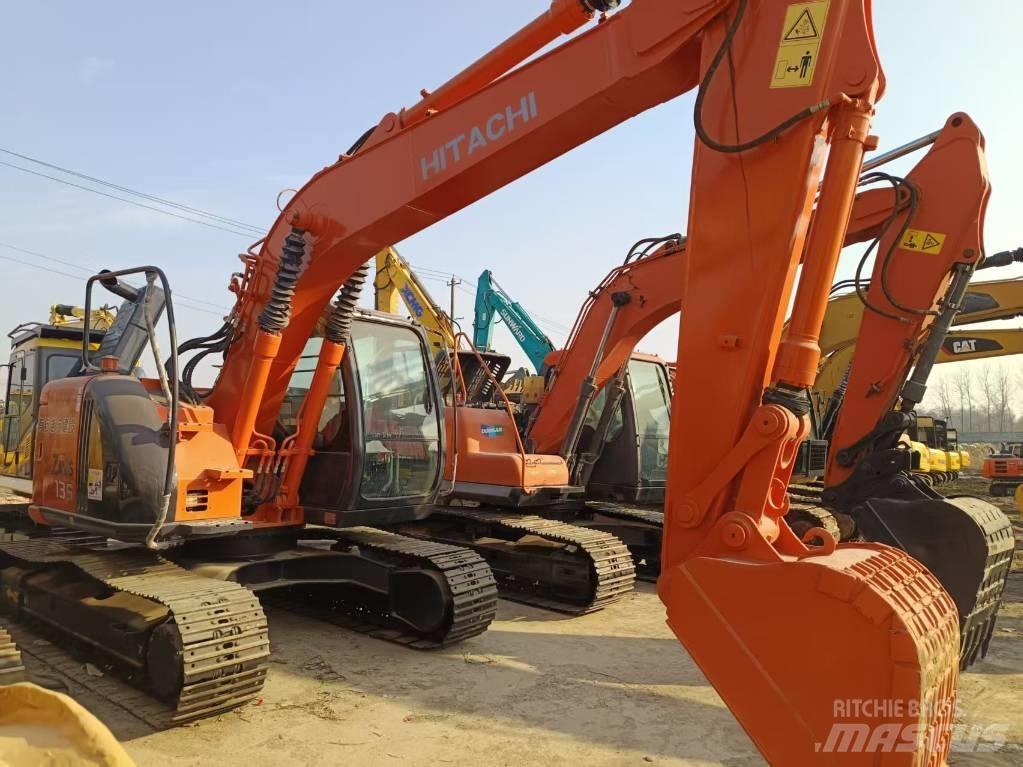 Hitachi ZX135 Rupsgraafmachines