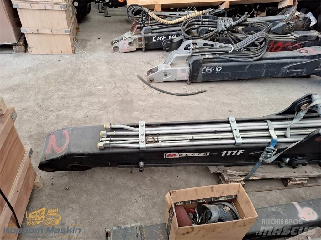 Loglift 111 Uitrijwagenkranen