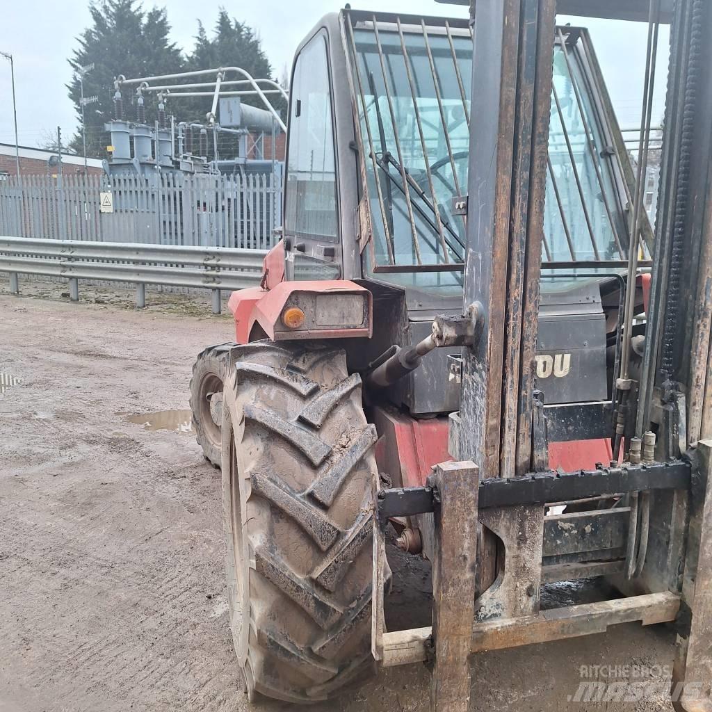 Manitou M 26.4 Vorkheftruck voor zwaar terrein