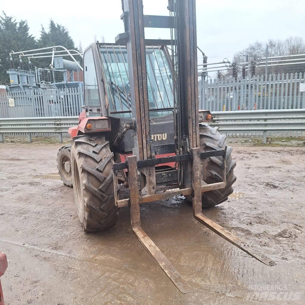 Manitou M 26.4 Vorkheftruck voor zwaar terrein