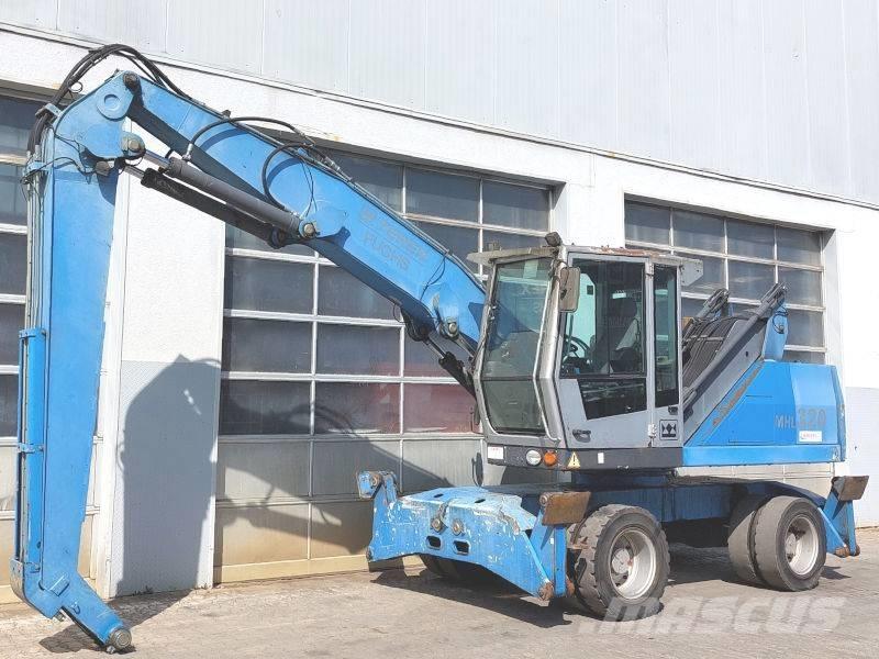 Fuchs MHL 320 F Waste / industry handlers