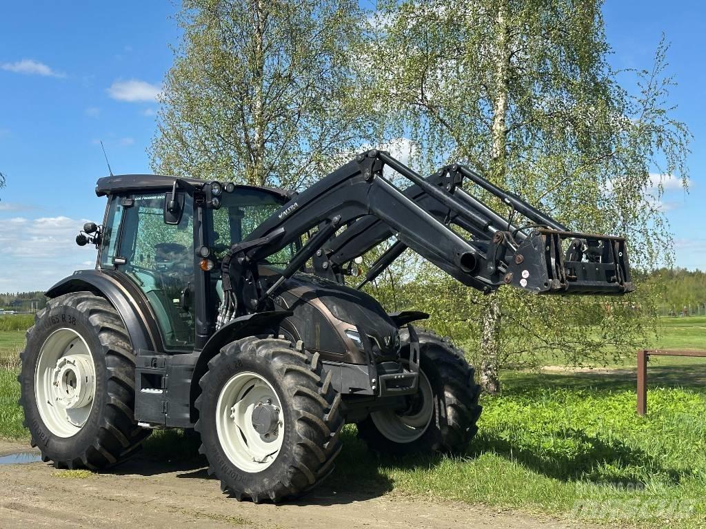 Valtra G 135 Active Tractoren