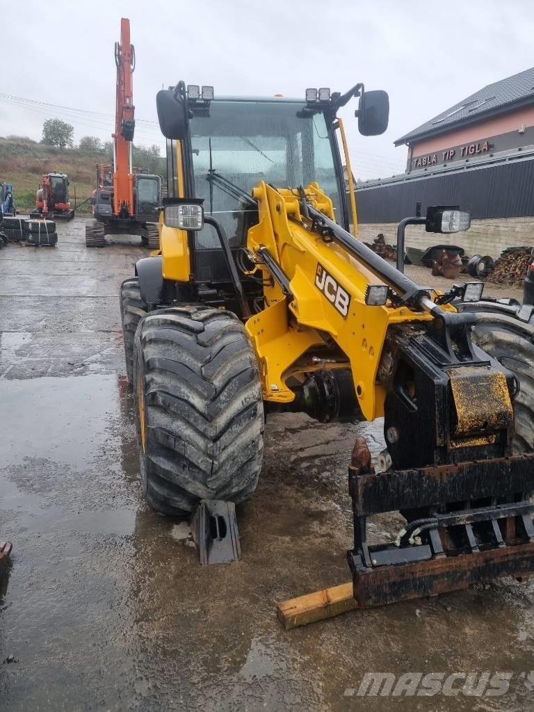 JCB TM 320S Verreikers voor landbouw