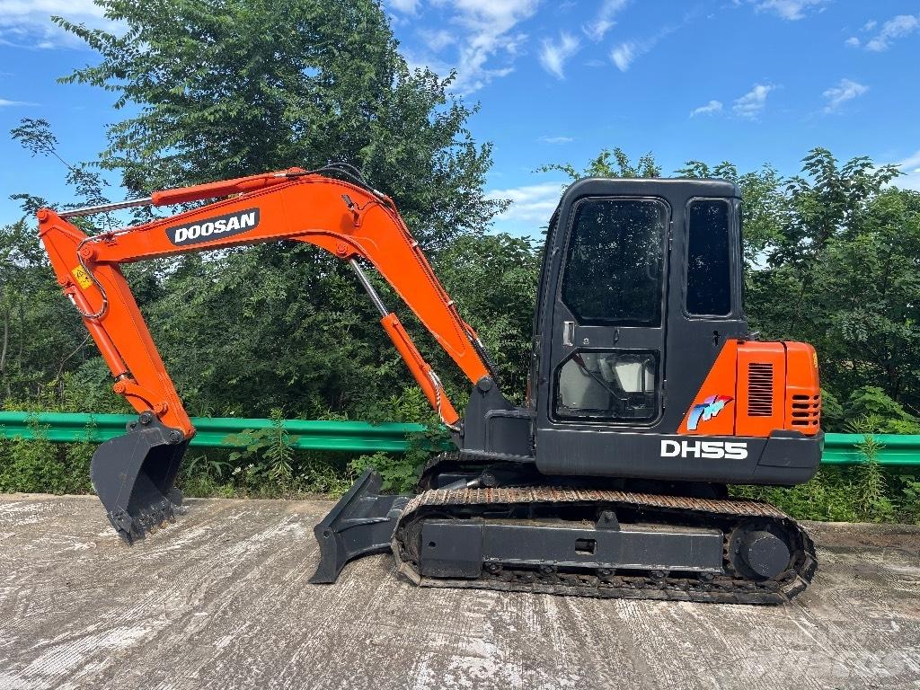 Doosan DH 55 Minigraafmachines < 7t