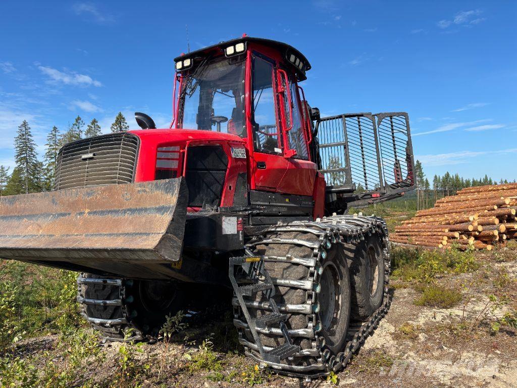 Komatsu 895 Uitrijwagens