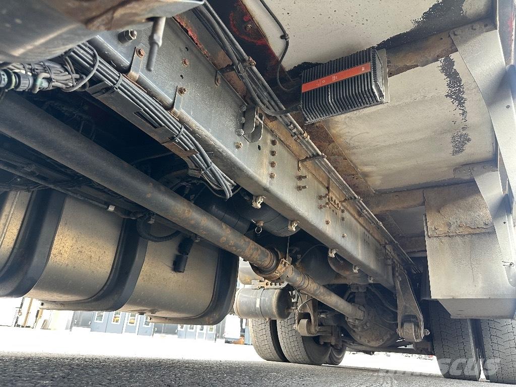 Scania R 450 Bakwagens met gesloten opbouw