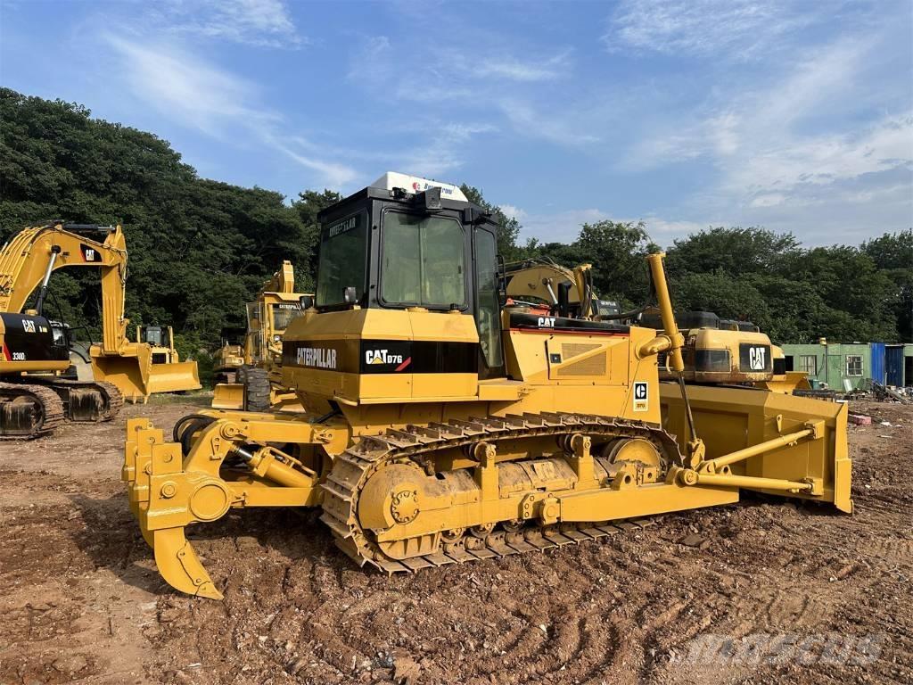 CAT D7G Rupsdozers