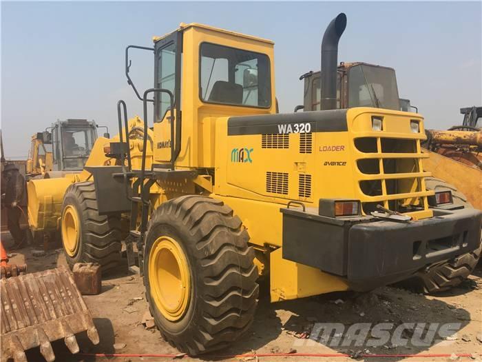 Komatsu WA 320-3 Wielladers