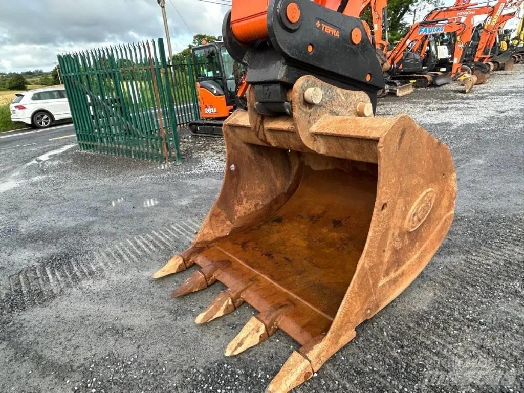 Hitachi ZX 350 LC-6 Rupsgraafmachines