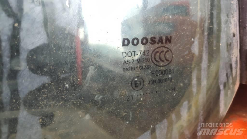 Doosan DX225LC-9C Rupsgraafmachines