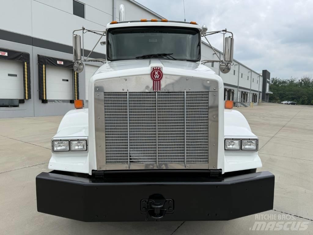 Kenworth T 800 Trekkers