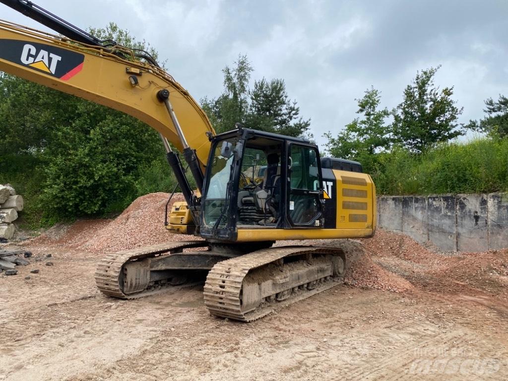 CAT 326 F L Rupsgraafmachines