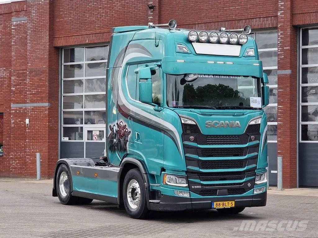 Scania S580 A4x2NB Trekkers