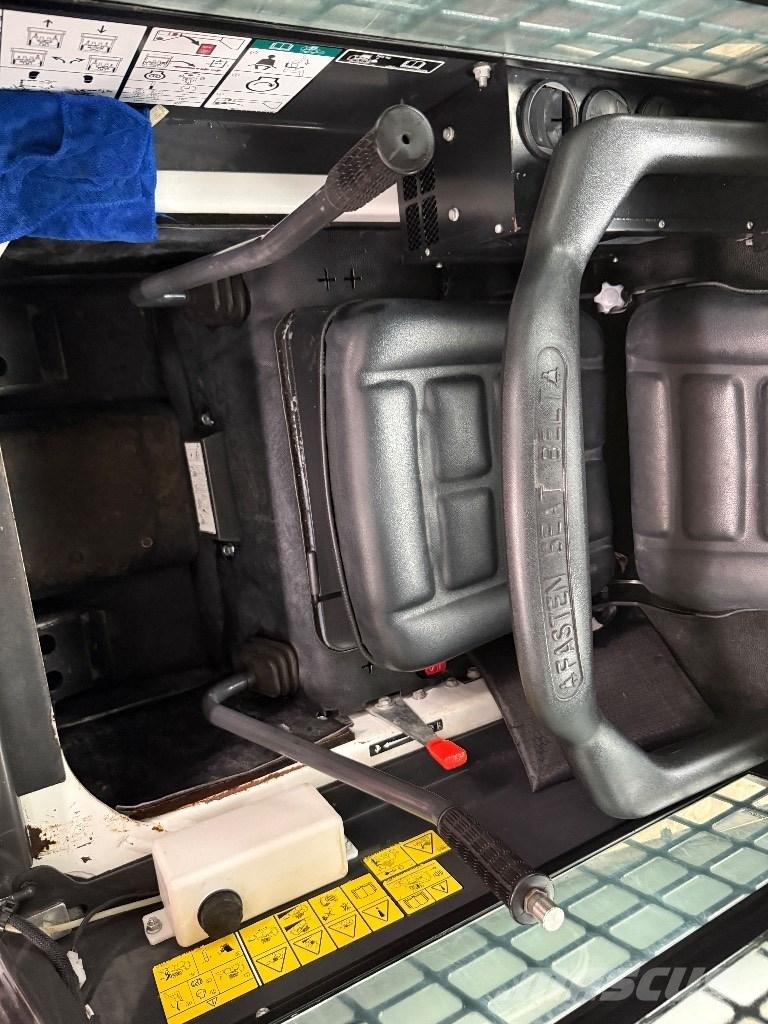 Bobcat S 16 Schrankladers