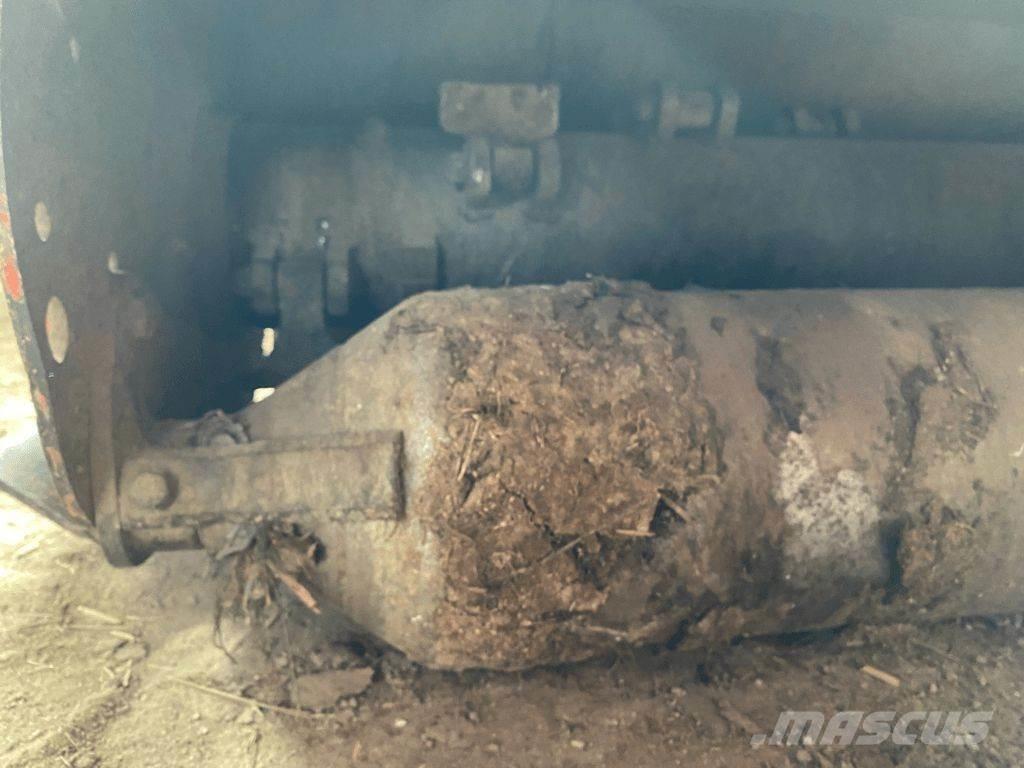 Kuhn BP 305 Vergruizers