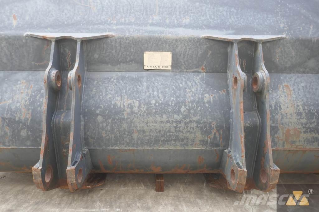 Volvo L120B Bucket Bakken