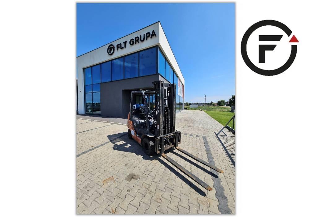 Toyota 02-8 FGKF 20 LPG heftrucks