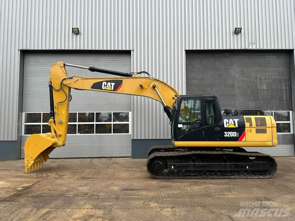 CAT 320D2 Rupsgraafmachines