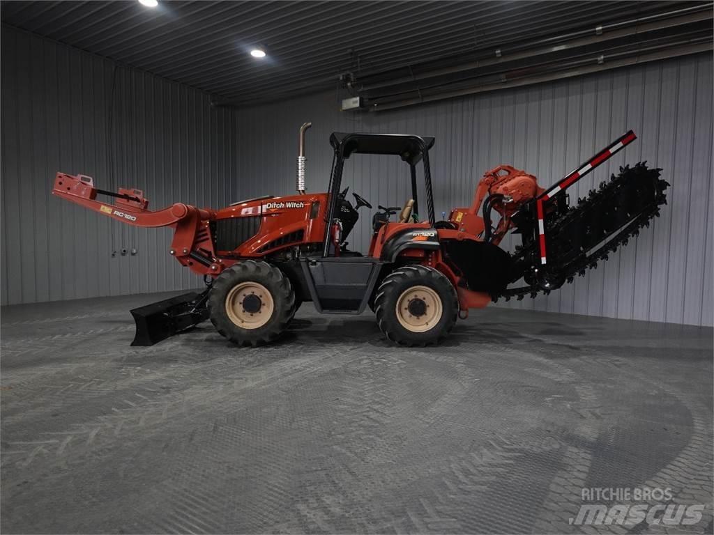 Ditch Witch RT120 Sleuvengravers