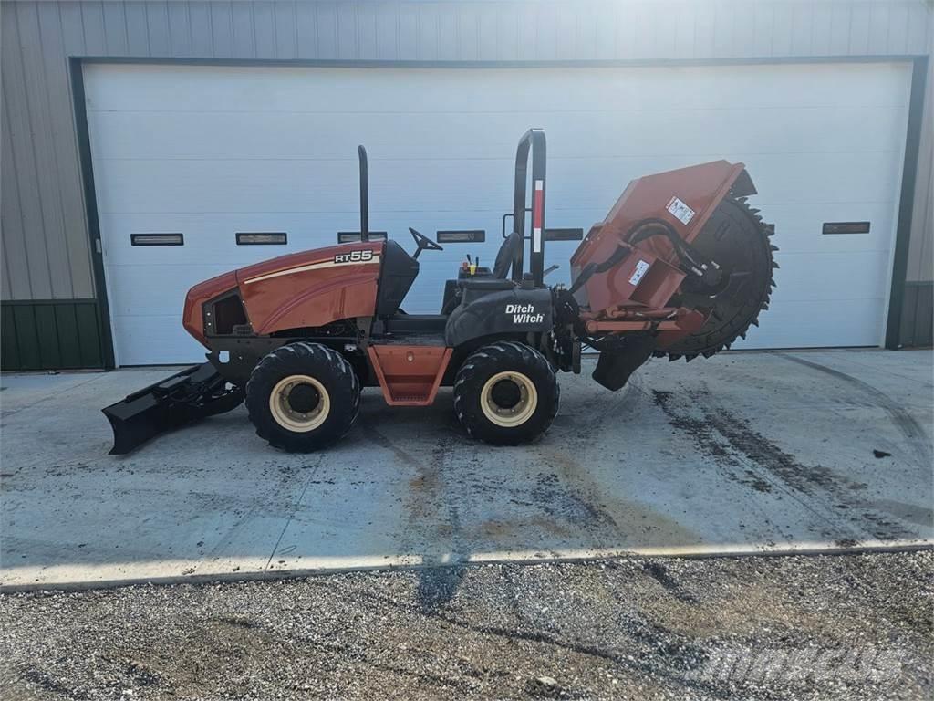 Ditch Witch RT55 Steen en betonzagen