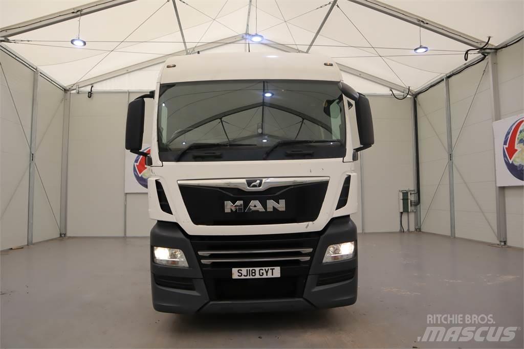 MAN TGS 26.500 Trekkers