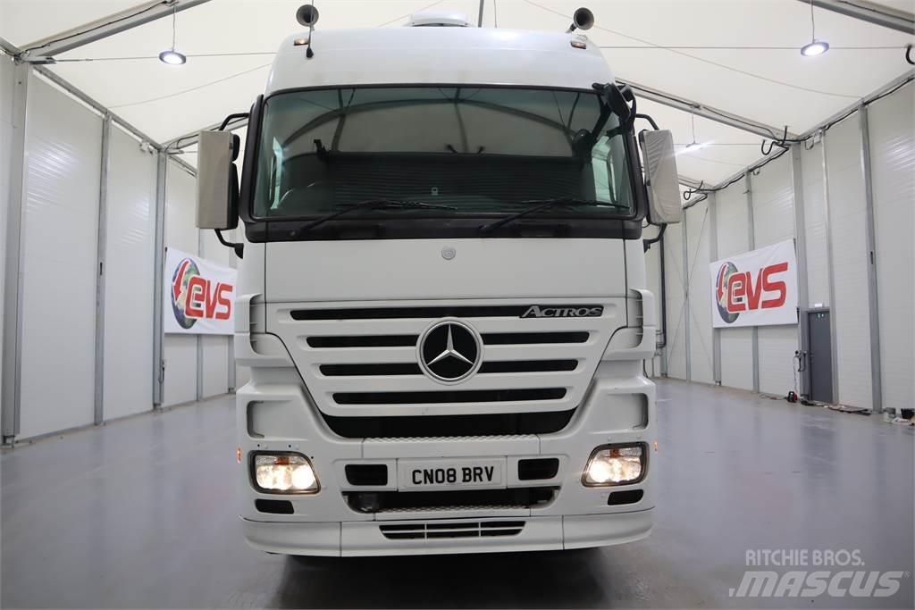 Mercedes-Benz ACTROS 1846 Bakwagens met gesloten opbouw