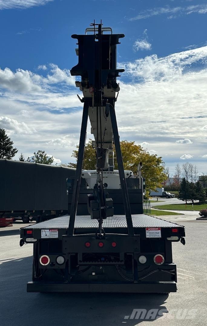 National 900A Vlakke laadvloer met kraan